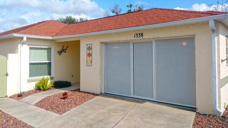 Lifestyle Screen Care Guide - Michele's Hide-Away Screens - Florida