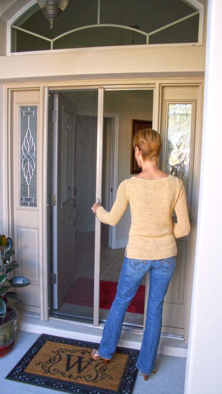 Retractable Screens Photo