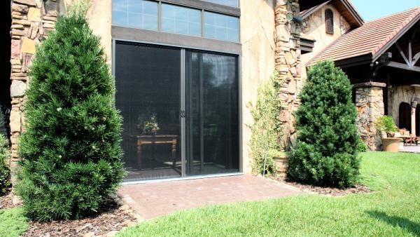 Retractable Screens Photo