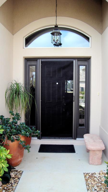 Retractable Screens Photo